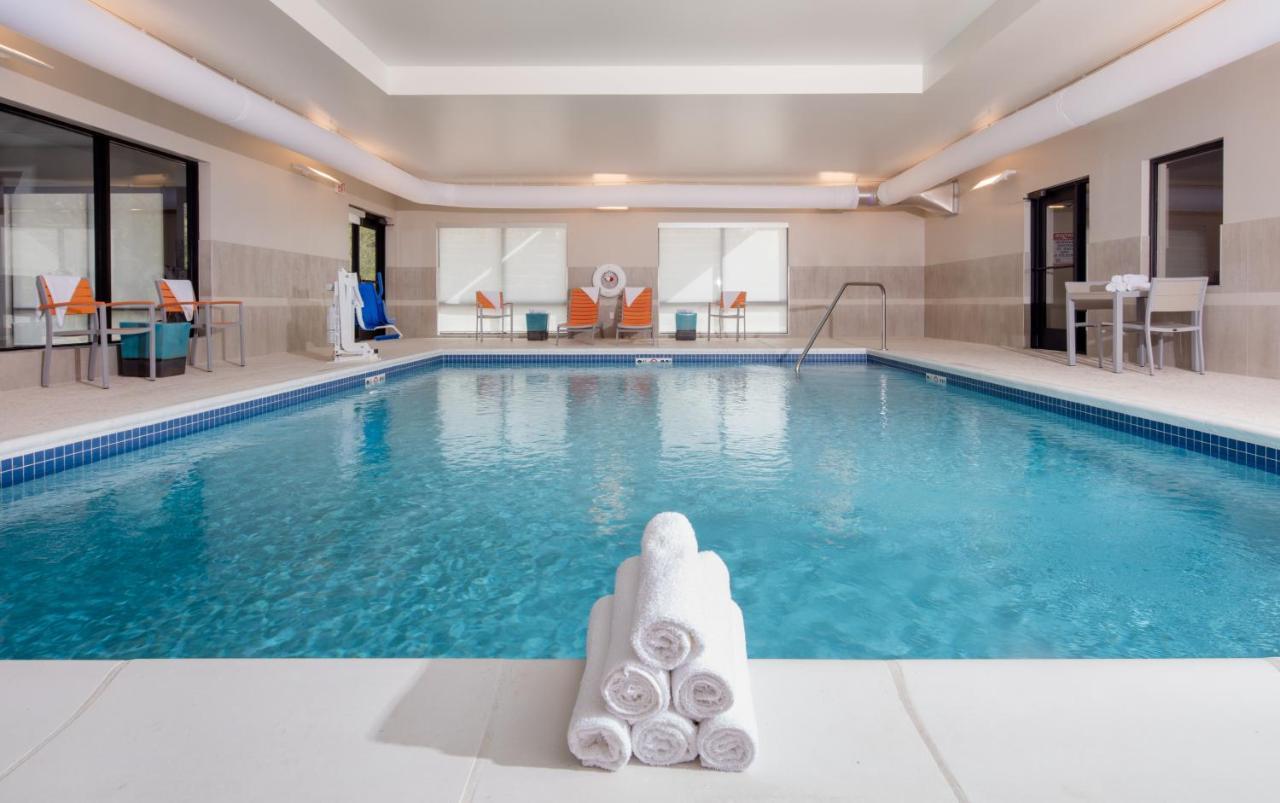 Holiday Inn Express East Peoria - Riverfront By Ihg Εξωτερικό φωτογραφία