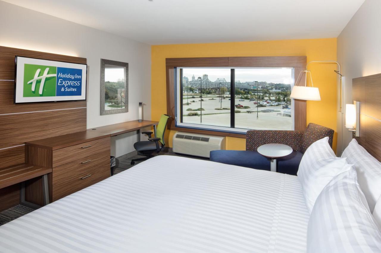 Holiday Inn Express East Peoria - Riverfront By Ihg Εξωτερικό φωτογραφία