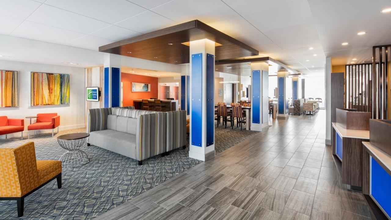 Holiday Inn Express East Peoria - Riverfront By Ihg Εξωτερικό φωτογραφία